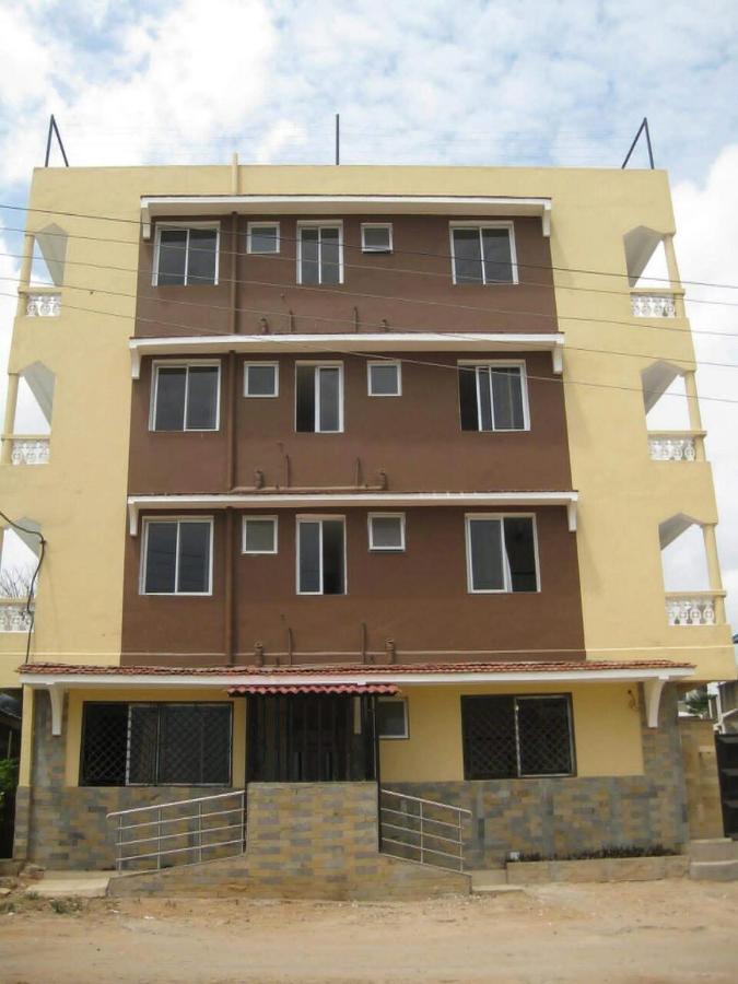 Golden Guest House- Miritini Mombasa Kültér fotó