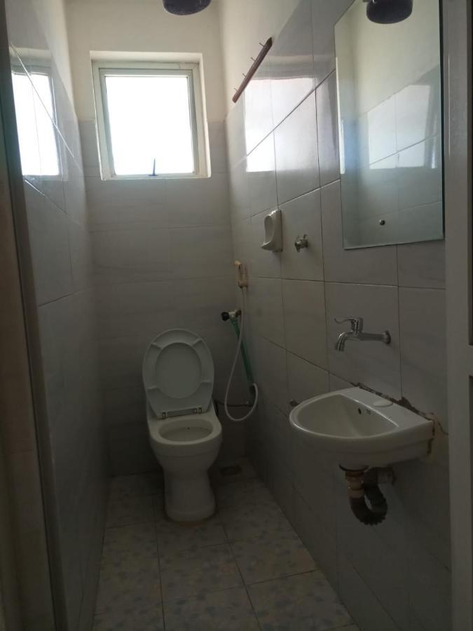 Golden Guest House- Miritini Mombasa Kültér fotó