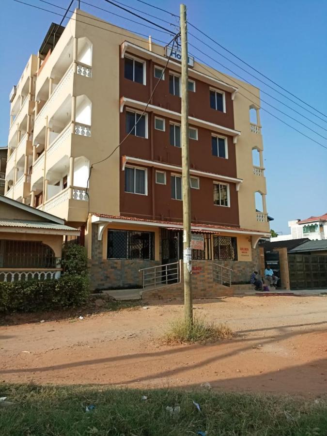 Golden Guest House- Miritini Mombasa Kültér fotó