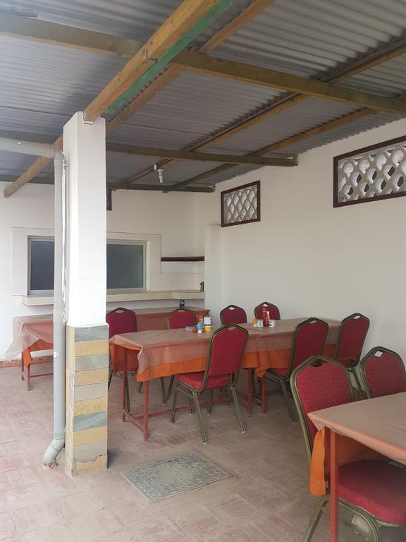Golden Guest House- Miritini Mombasa Kültér fotó